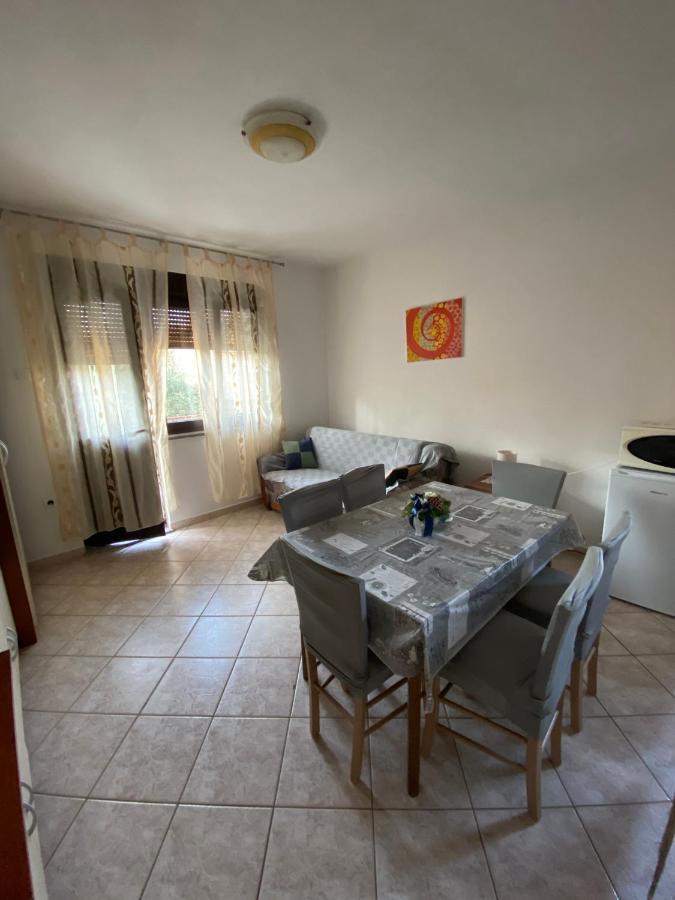 Apartman Milka Novigrad Istria 外观 照片